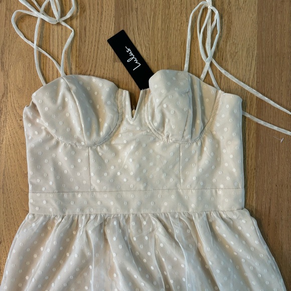 New Lulu’s Romantic Spot Cream Polka Dot Mesh Tiered Midi Dress - Picture 4 of 6